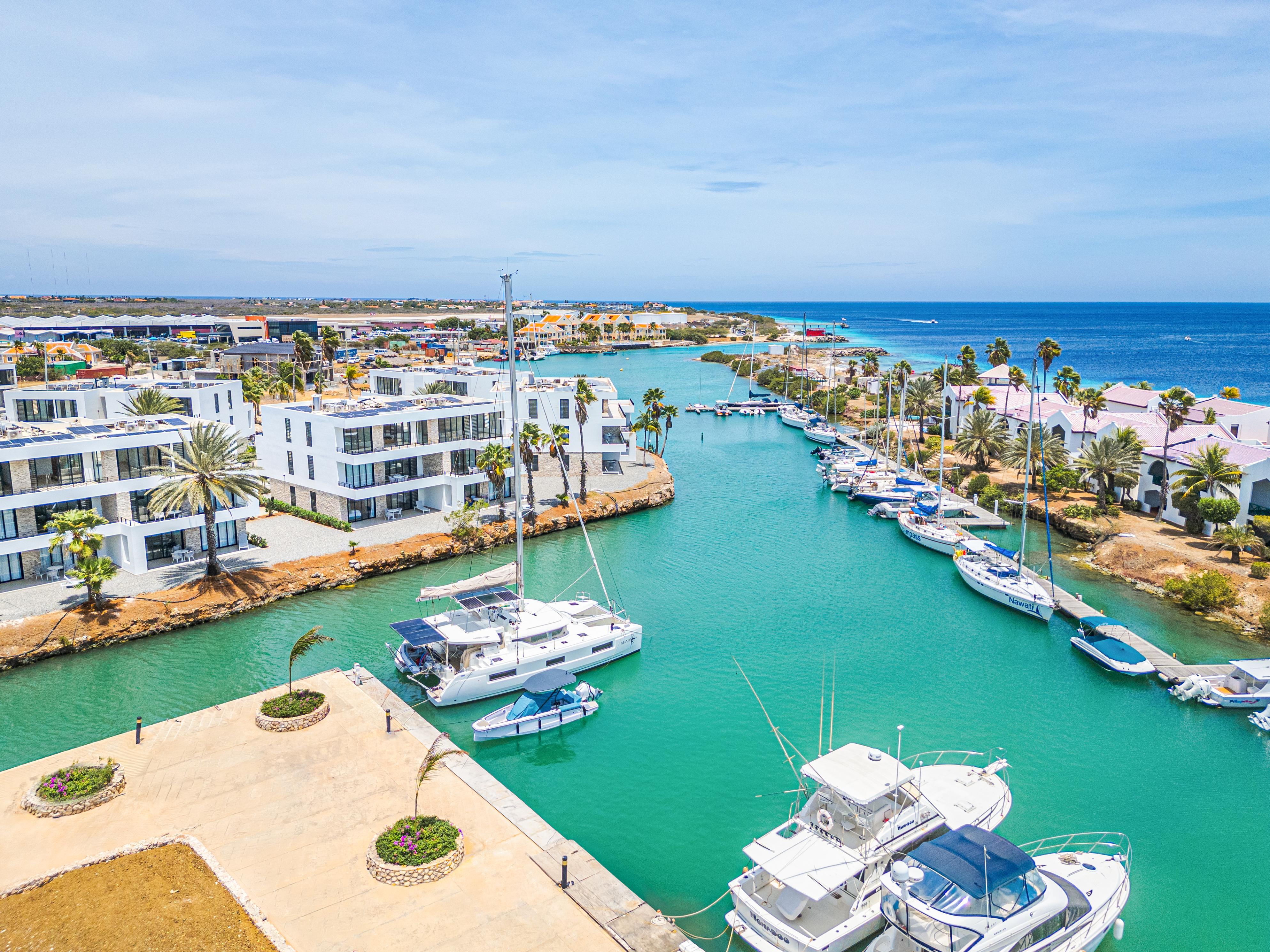 Van Der Valk Plaza Beach & Dive Resort Bonaire Kralendijk Esterno foto