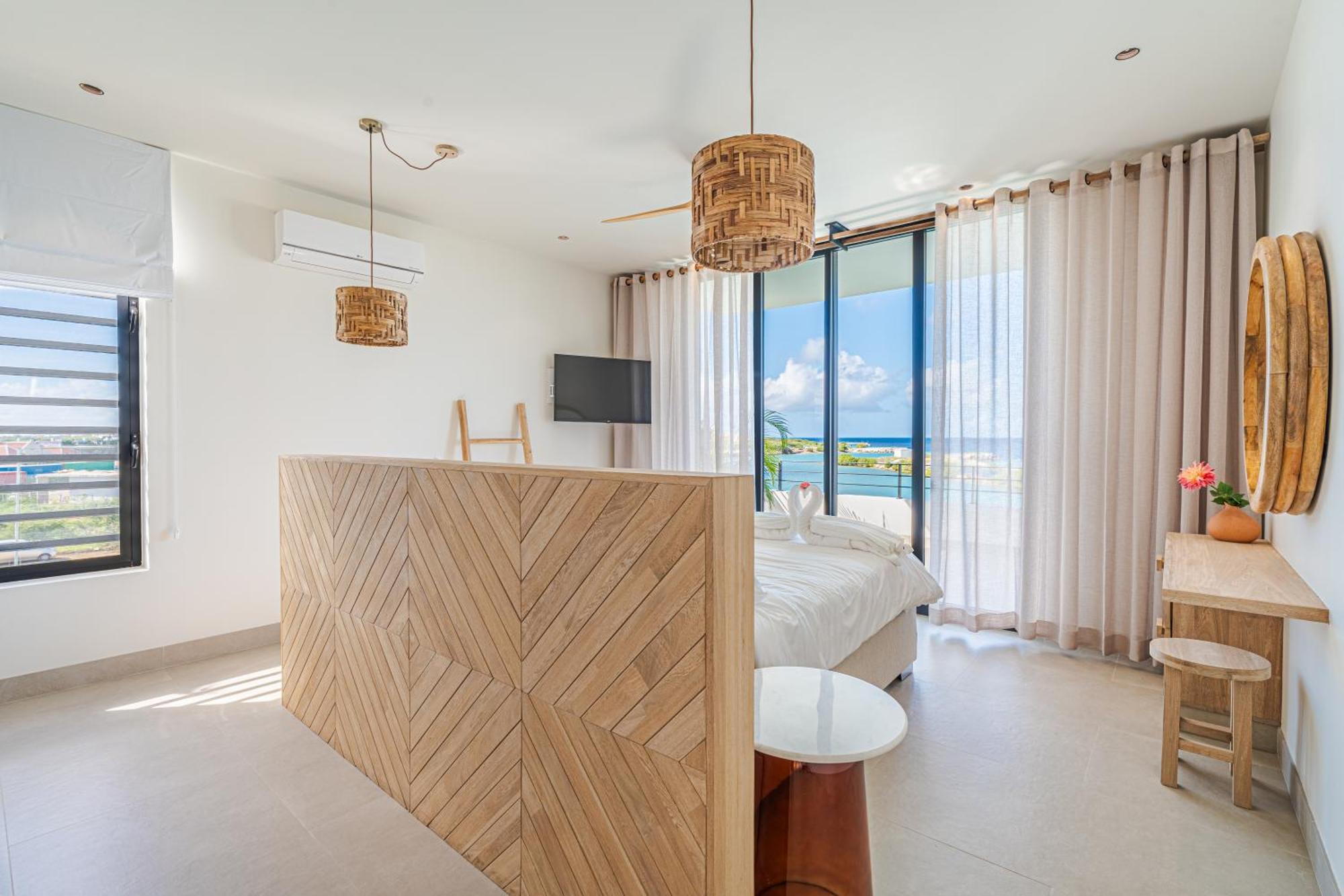 Van Der Valk Plaza Beach & Dive Resort Bonaire Kralendijk Esterno foto