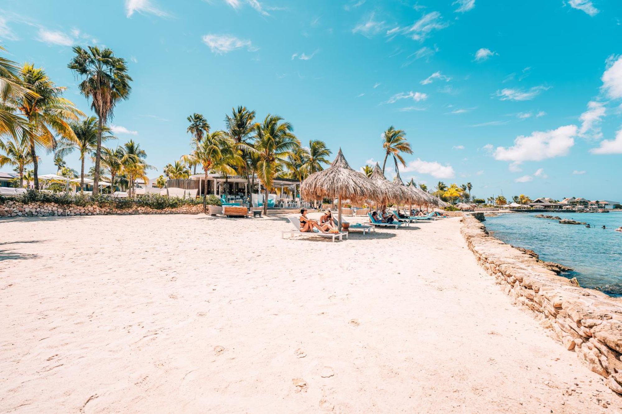 Van Der Valk Plaza Beach & Dive Resort Bonaire Kralendijk Esterno foto
